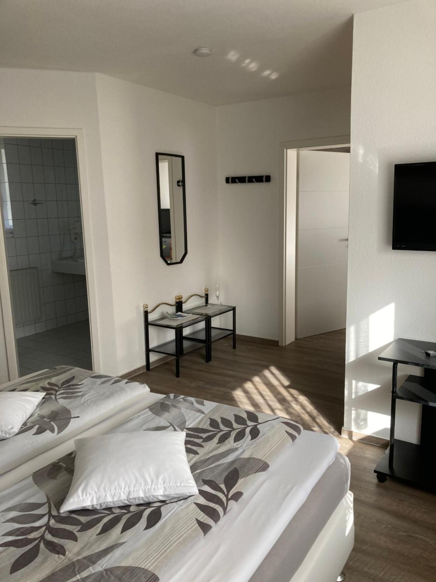 Hotel Am Schlosspark Mallin Phòng bức ảnh