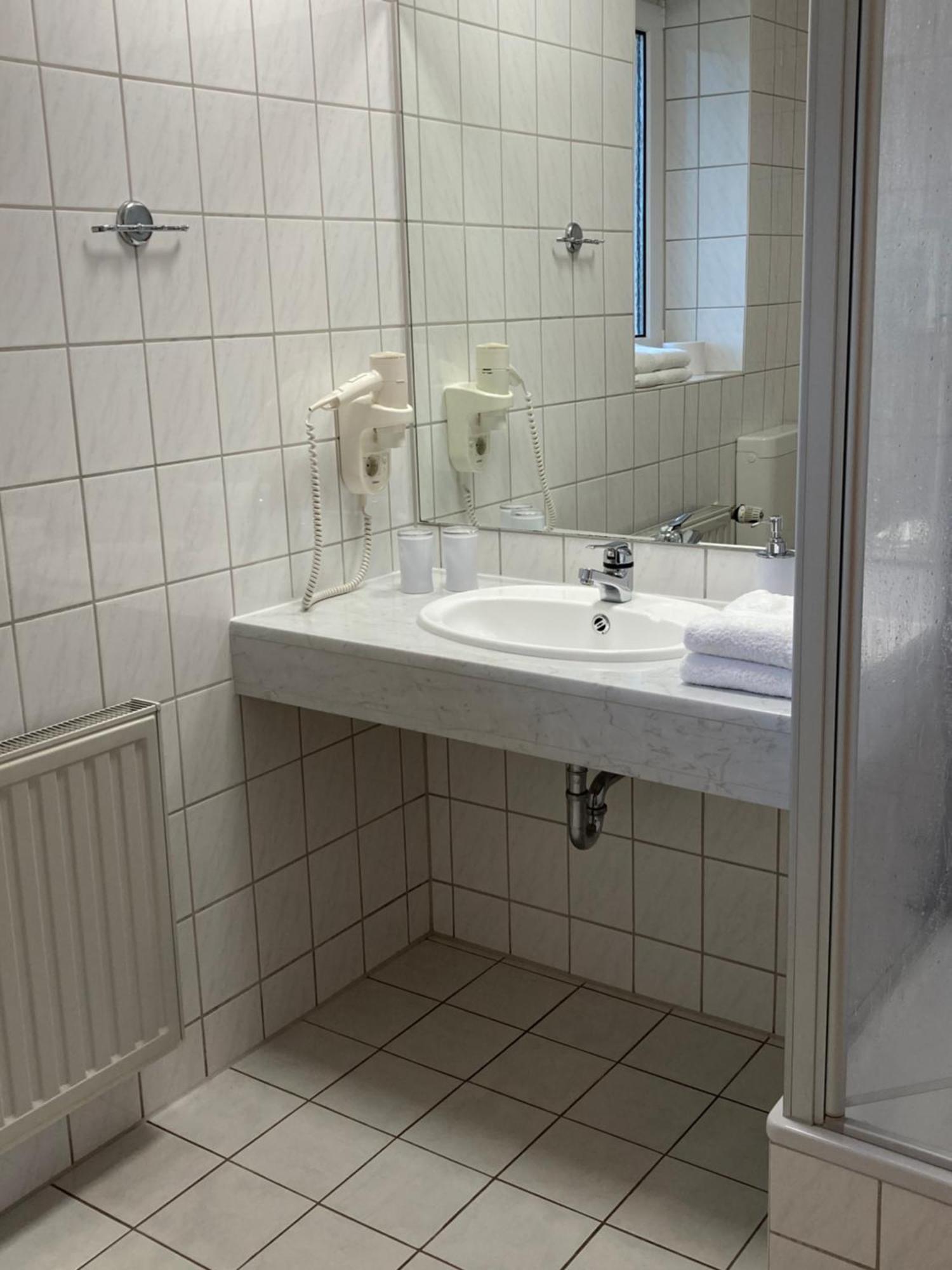 Hotel Am Schlosspark Mallin Phòng bức ảnh